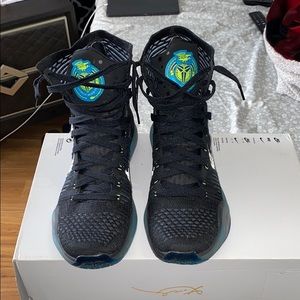 Kobe X Elite Commander